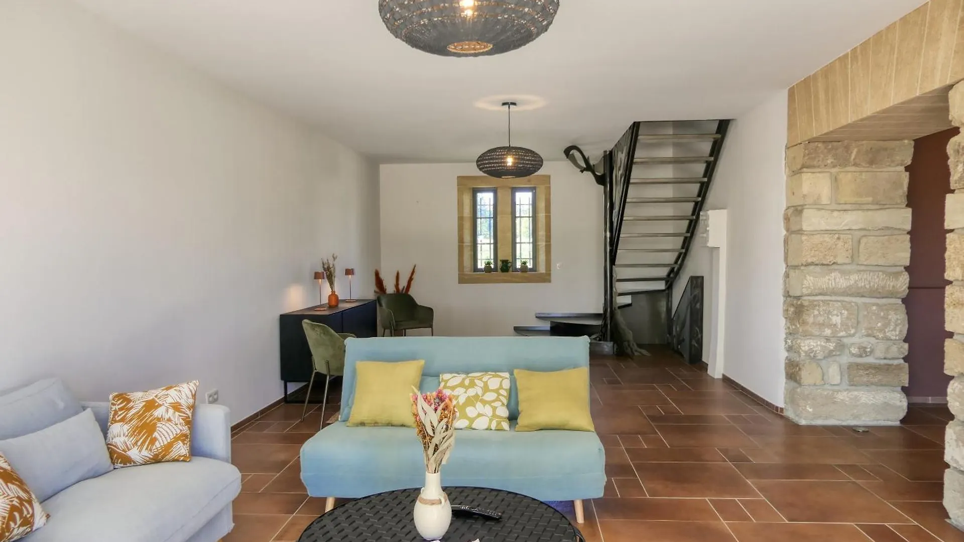 Holiday home Sous Le Murier - Mas Provencal Au Coeur Des Vignes Travaillan