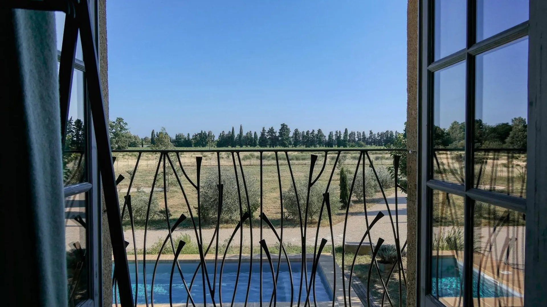Holiday home Sous Le Murier - Mas Provencal Au Coeur Des Vignes Travaillan